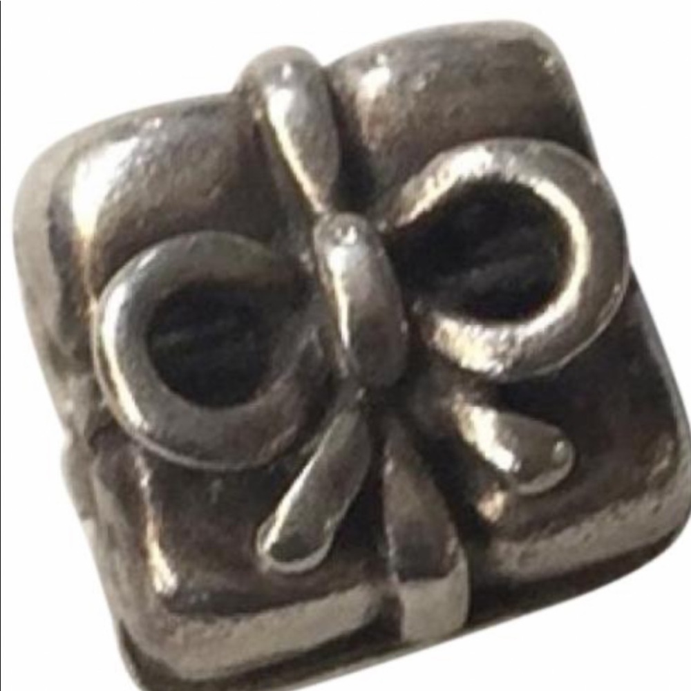 Pandora Perfect Present Charm 💠